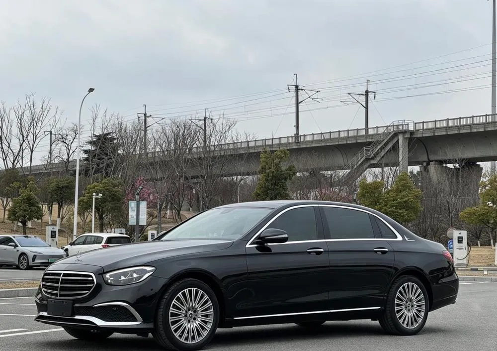 Mercedes-Benz E-Class, 2022