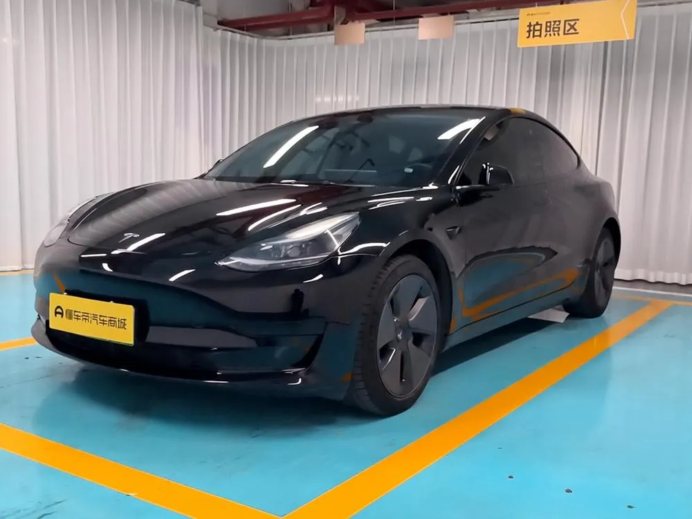 Tesla Model 3, 2022