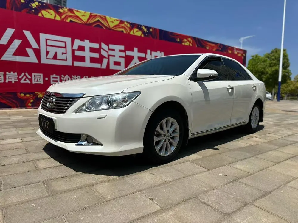 Toyota Camry 2.5G Comfort Edition, 2013 — фото 1