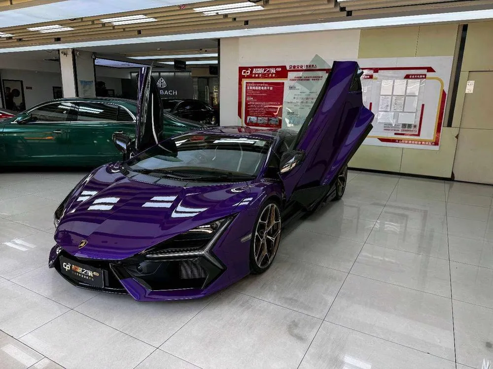 Lamborghini Revuelto, 2023