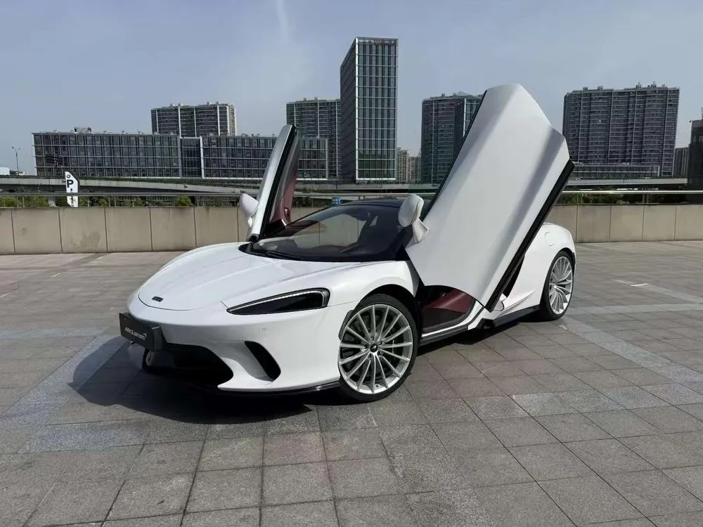 McLaren GT, 2023