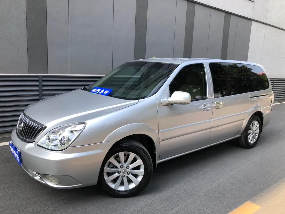 Buick GL8, 2013