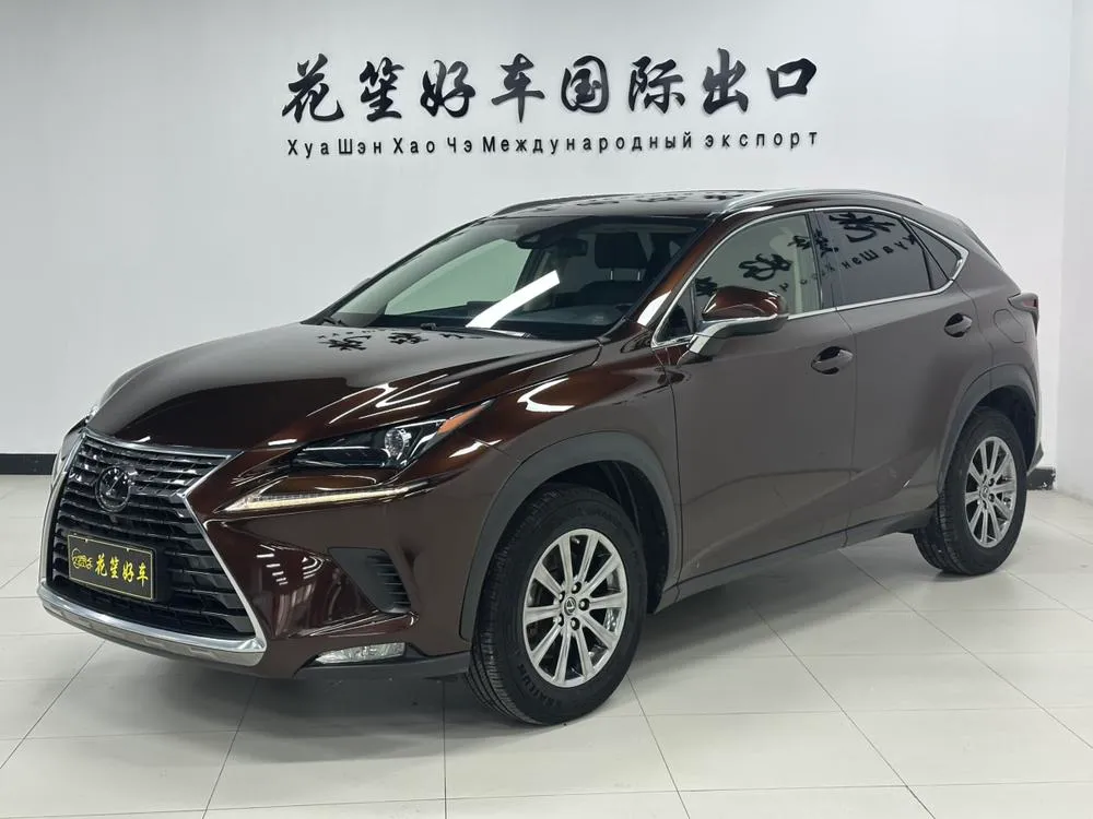 Lexus NX, 2020