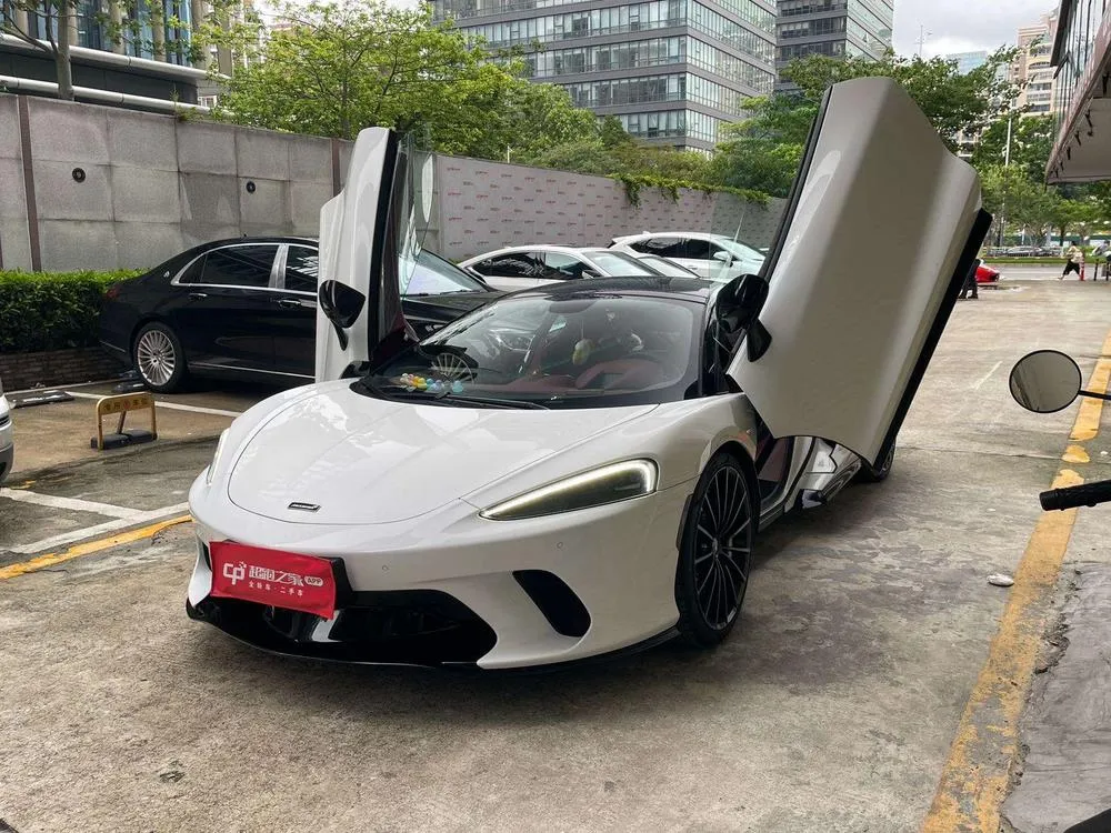 McLaren GT, 2023