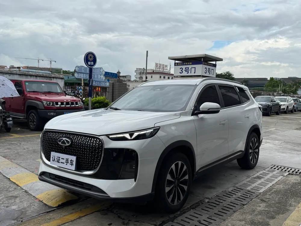 Chery Tiggo 8 PLUS 290TGDI DCT Premium Version, 2025 — фото 1
