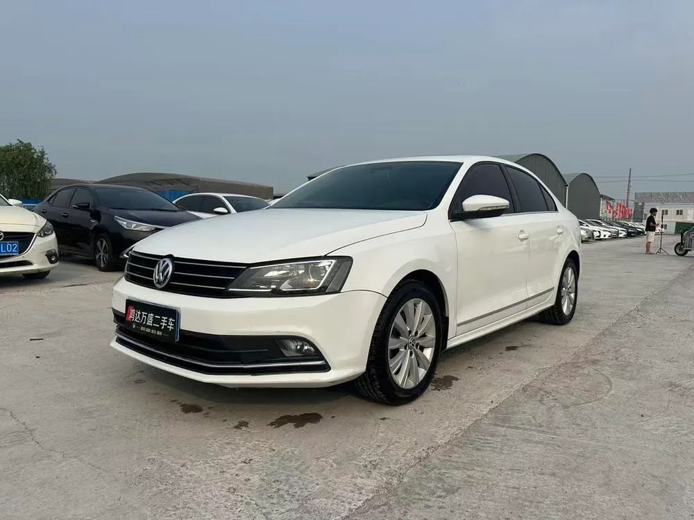 Volkswagen Sagitar, 2015