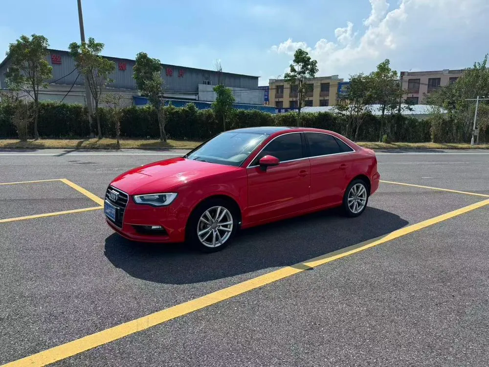 Audi A3 Limousine 35 TFSI Auto Comfort Version, 2014 — фото 1