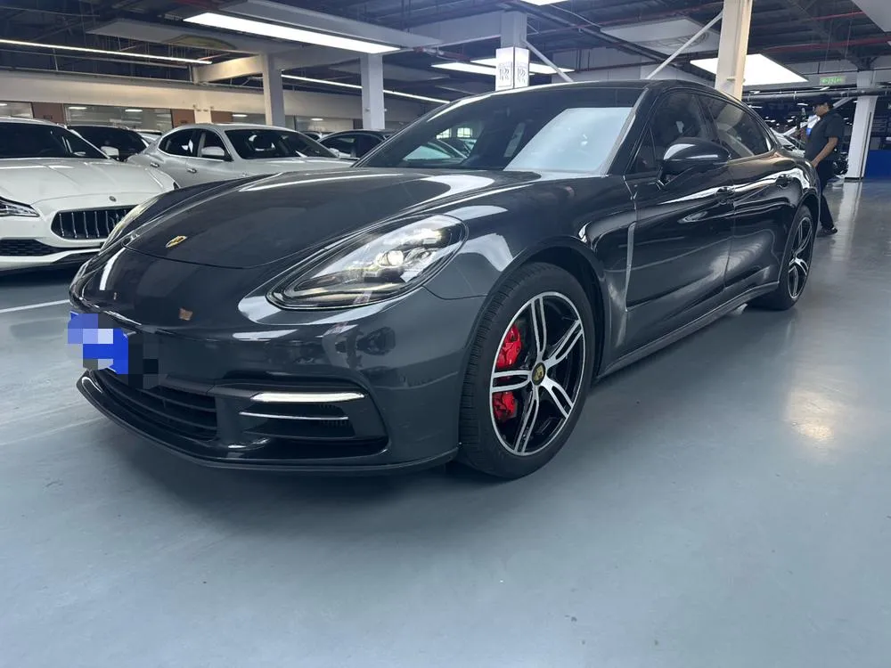 Porsche Panamera, 2019