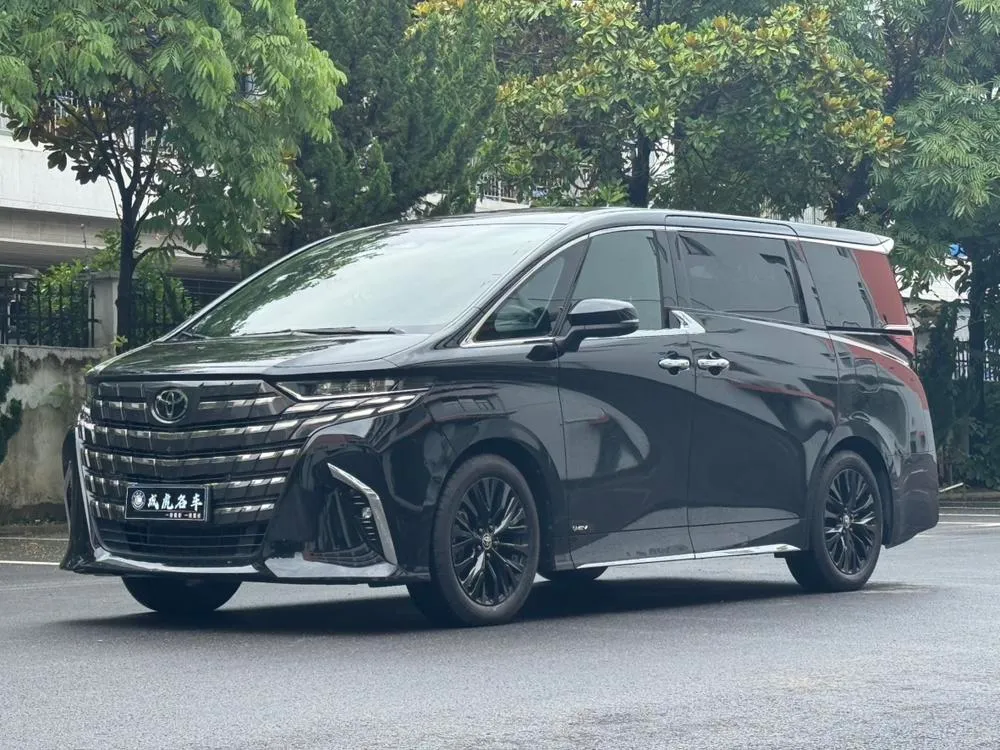 Toyota Alphard 2.5L Smart Hybrid Dual Engine 4WD Refined Edition, 2023 — фото 1