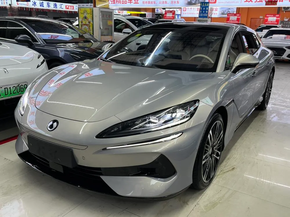 Denza Z9 GT DM, 2024