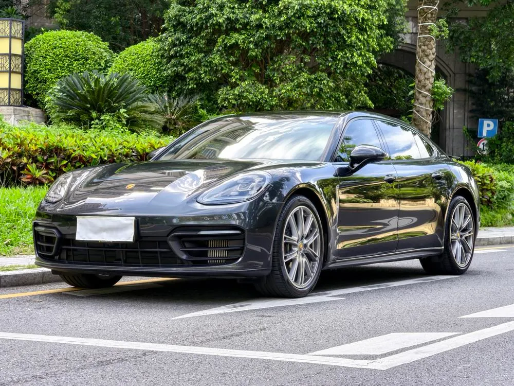 Porsche Panamera, 2022