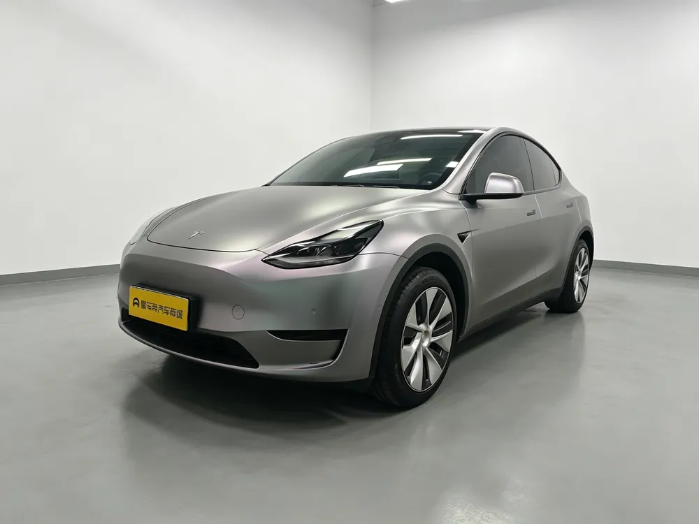 Tesla Model Y, 2022