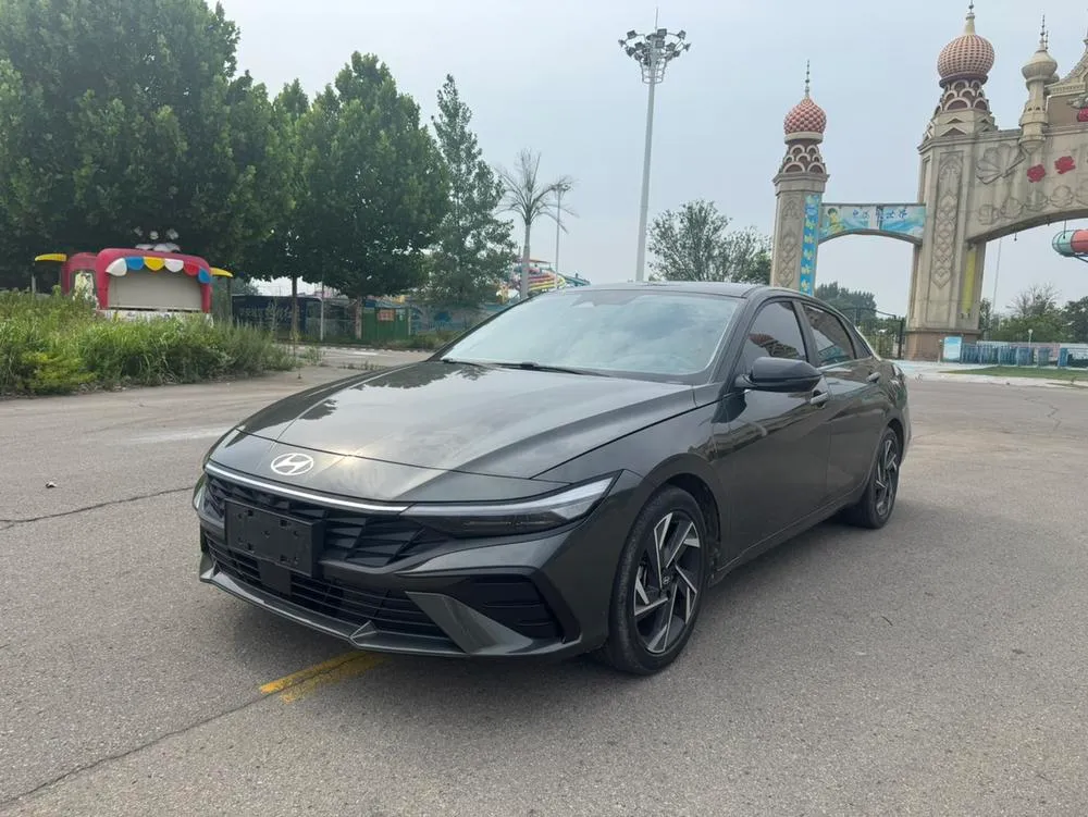 Hyundai Elantra 1.5L CVT TOP Flagship Edition, 2023 — фото 1