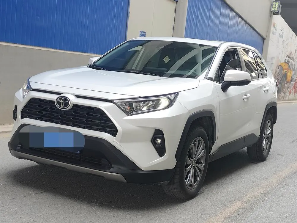 Toyota RAV4, 2023