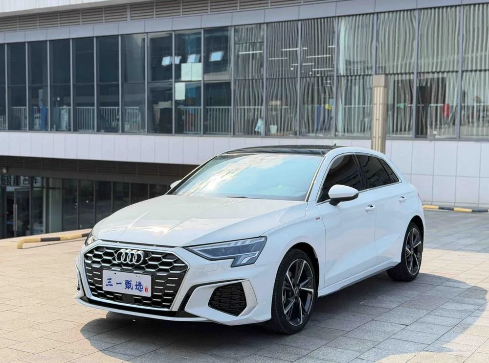 Audi A3 Sportback 35 TFSI Fashion Sport Version, 2022 — фото 1