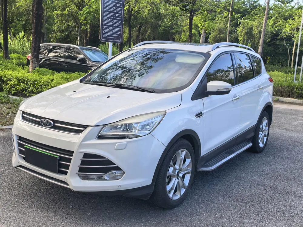 Ford Kuga, 2013
