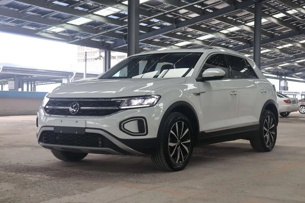 Volkswagen T-Roc, 2023