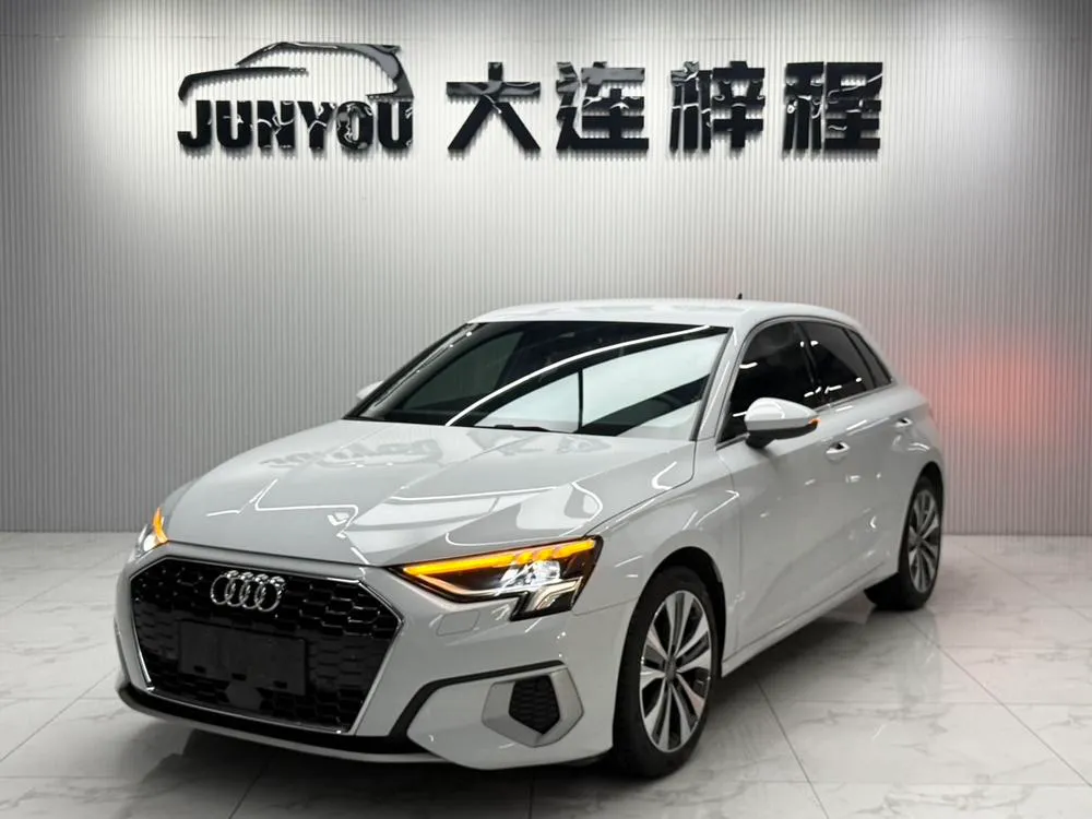 Audi A3 Sportback 35 TFSI Sport Version, 2022 — фото 1