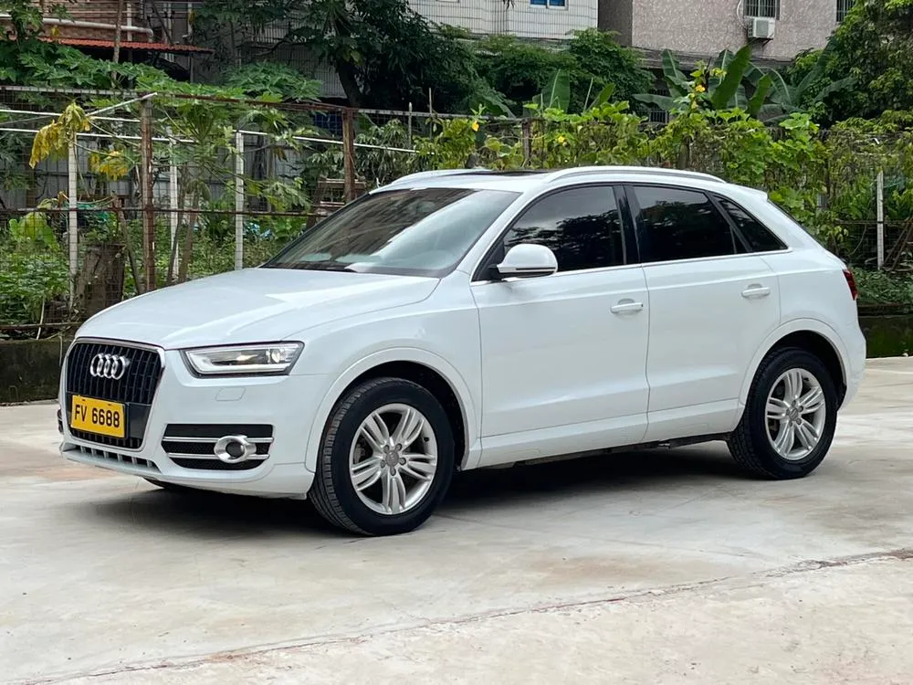 Audi Q3, 2013