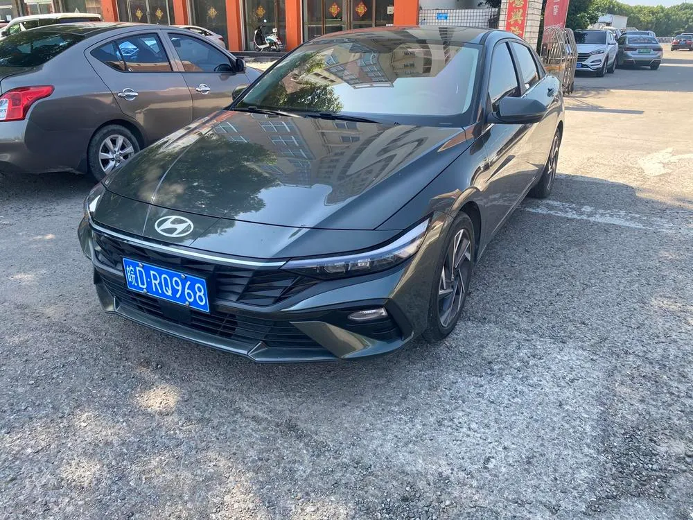 Hyundai Elantra, 2023