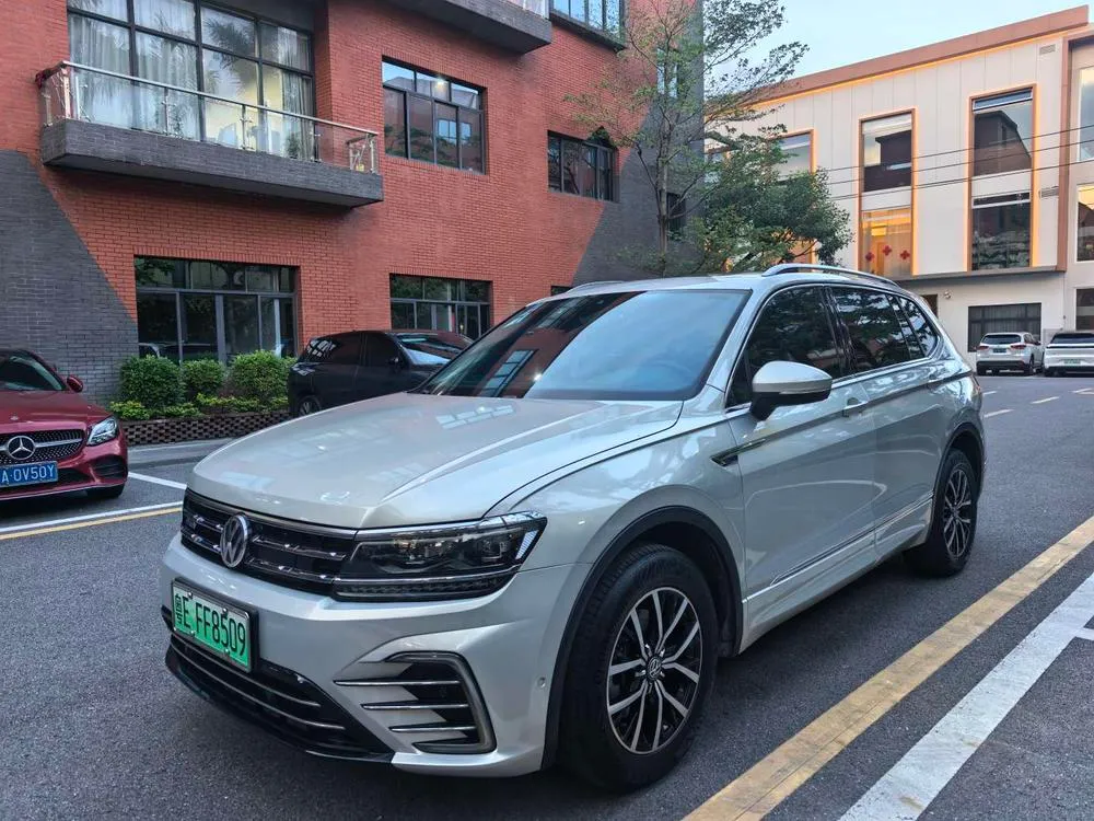 Volkswagen Tiguan L PHEV 430PHEV Hybrid Flagship Edition, 2019 — фото 1