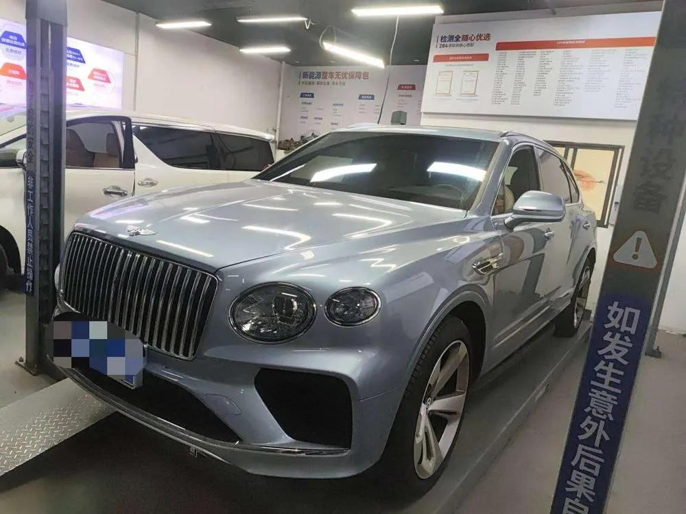 Bentley Bentayga, 2023