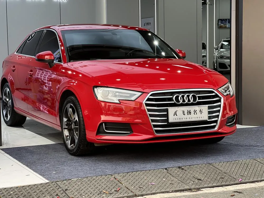 Audi A3 Limousine 35 TFSI Version CN5, 2019 — фото 1
