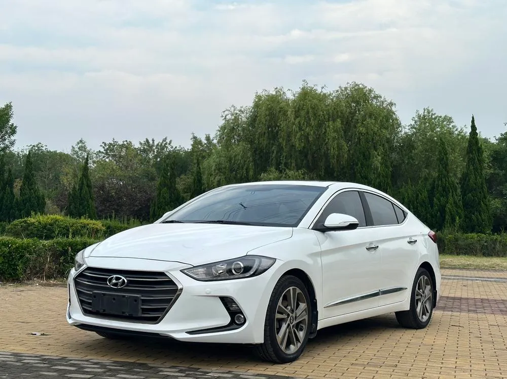Hyundai Elantra Lingdong 1.6L Auto Stylish · Flagship Version, 2016 — фото 1