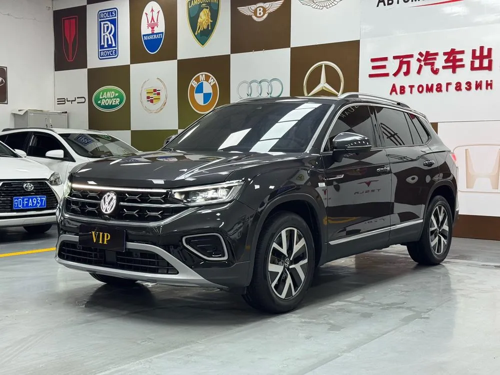 Volkswagen Tayron 280TSI 2WD Luxury Plus Edition, 2023 — фото 1