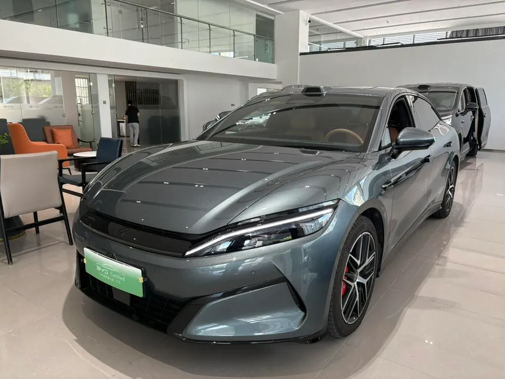 BYD Han L DM DM-p 180KM 4WD Lidar Flagship Version, 2025 — фото 1