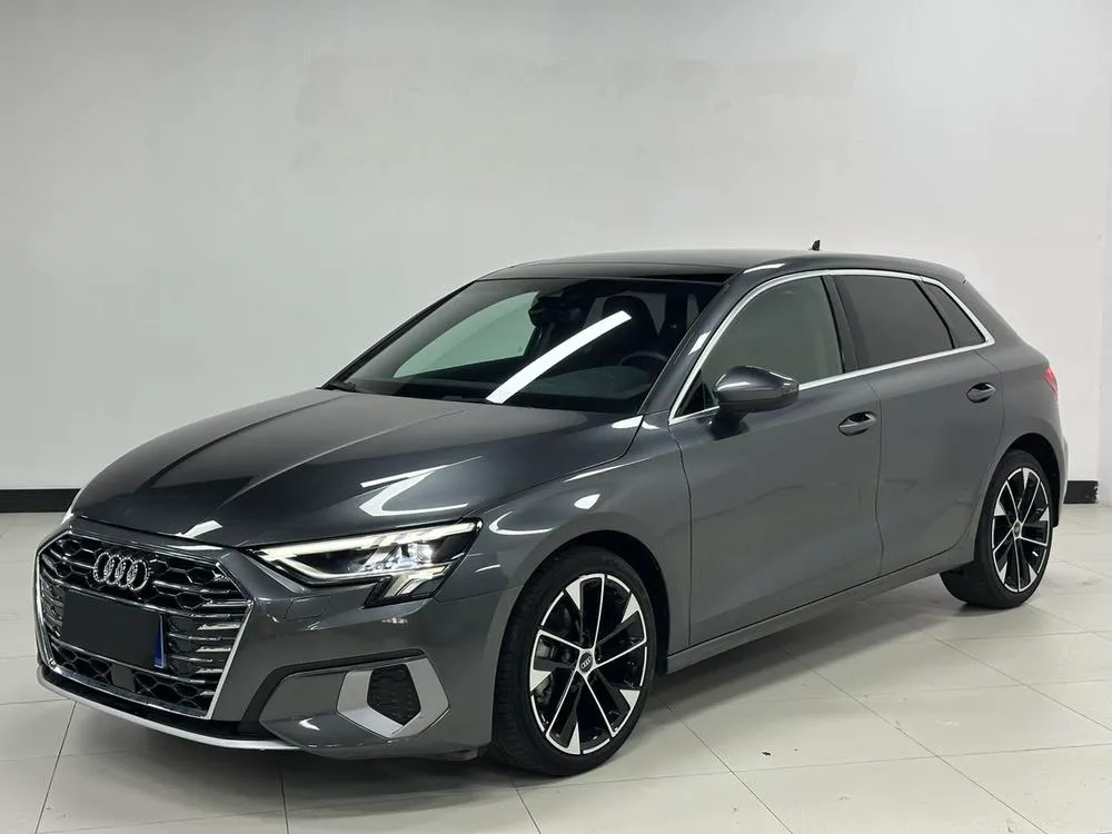 Audi A3 Sportback 35 TFSI Luxury Elite Version, 2022 — фото 1