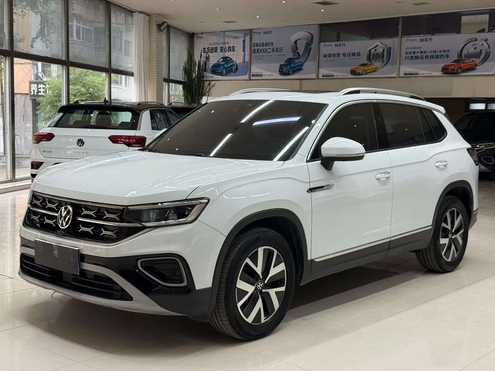 Volkswagen Tayron 280TSI 2WD Luxury Plus Edition, 2023 — фото 1
