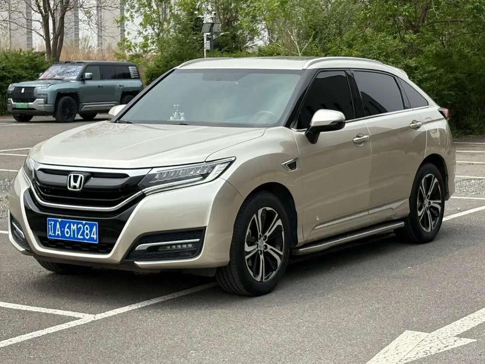 Honda UR-V 370TURBO 2WD Premium Edition CN5, 2017 — фото 1