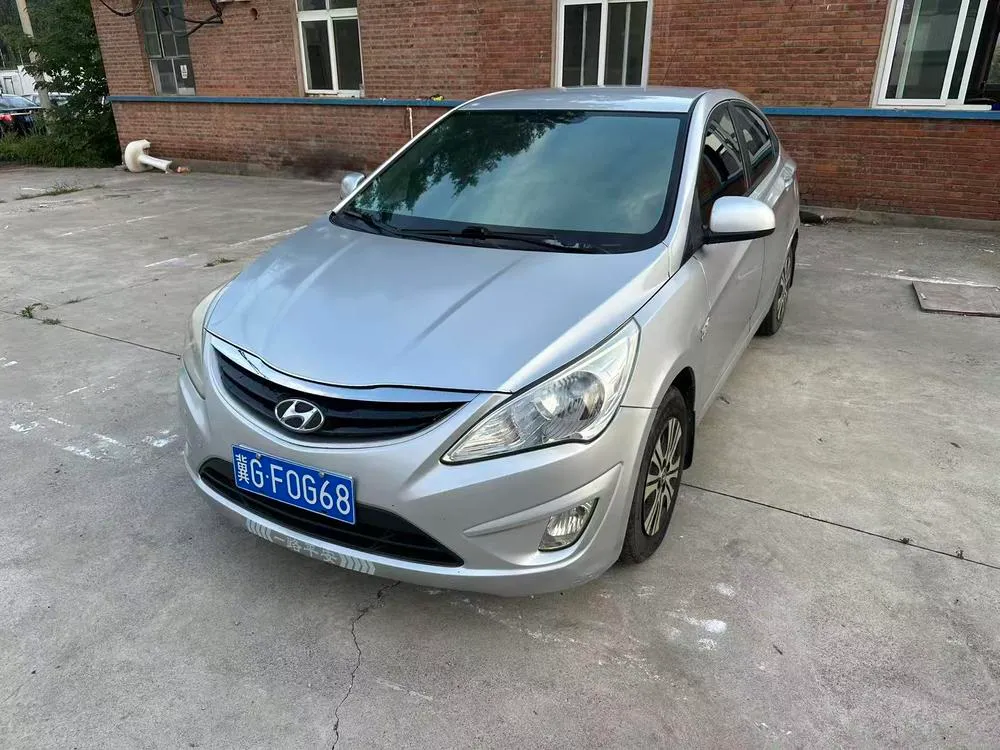Hyundai Verna, 2010