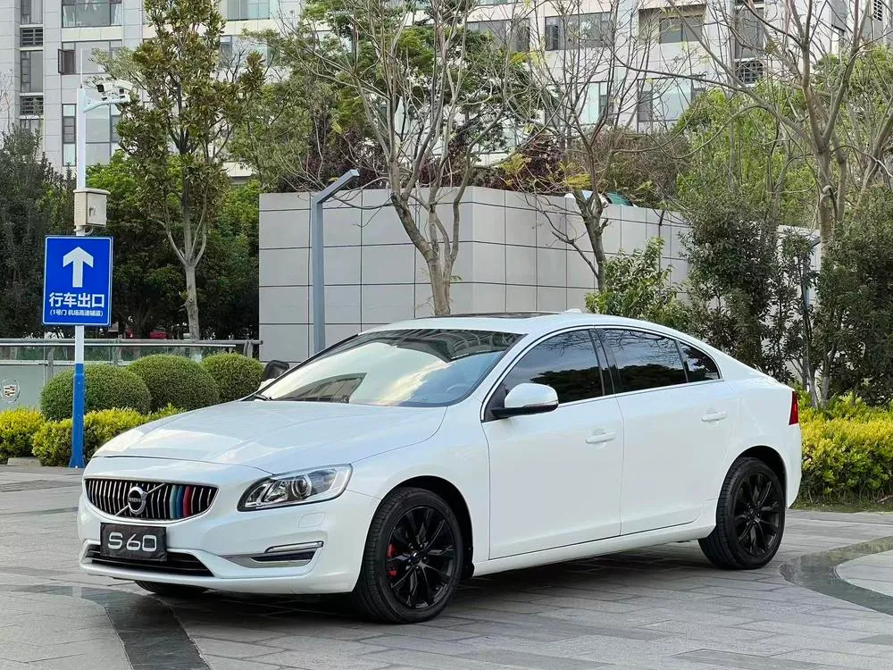 Volvo S60 S60L T3 Edition, 2019 — фото 1