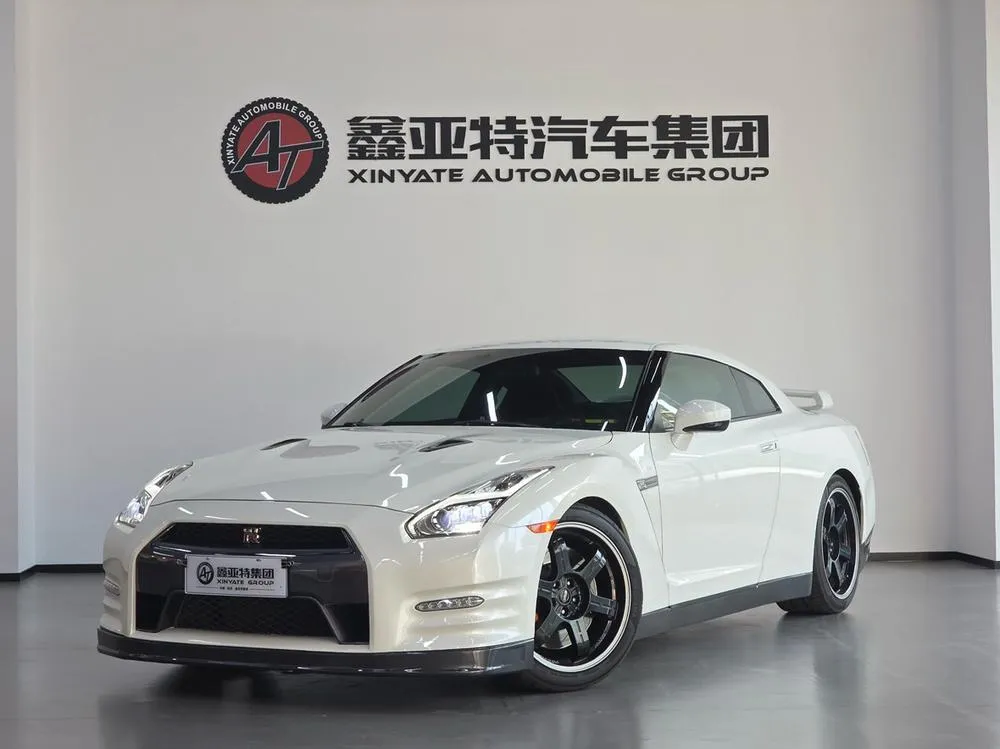Nissan GT-R, 2012