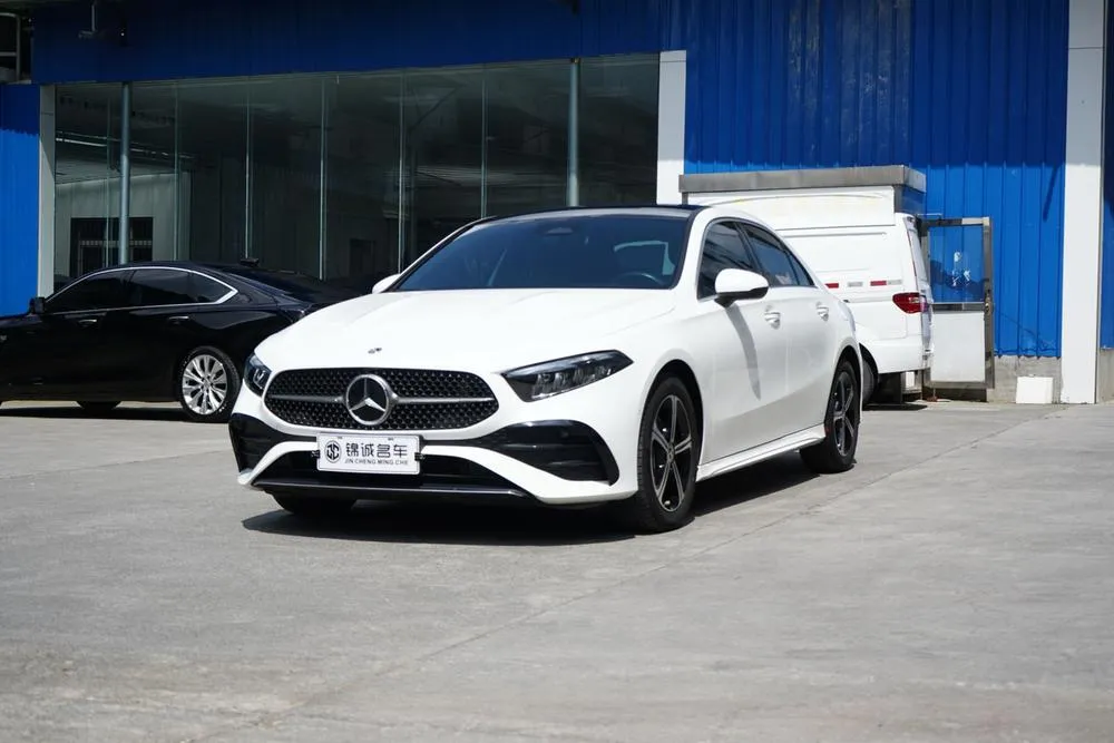 Mercedes-Benz A-Class A 200 L Sport Fashion Edition, 2023 — фото 1