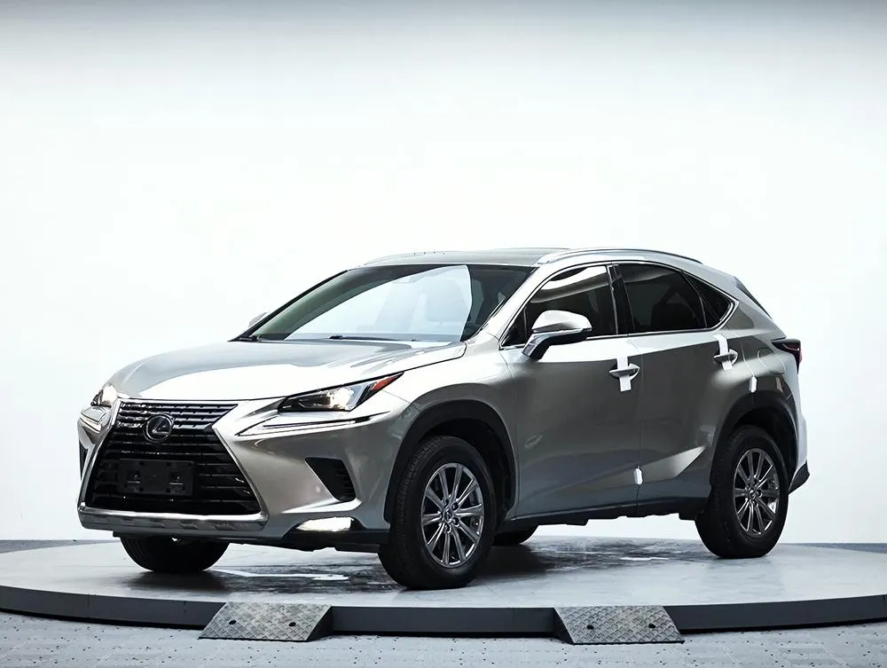 Lexus NX, 2020
