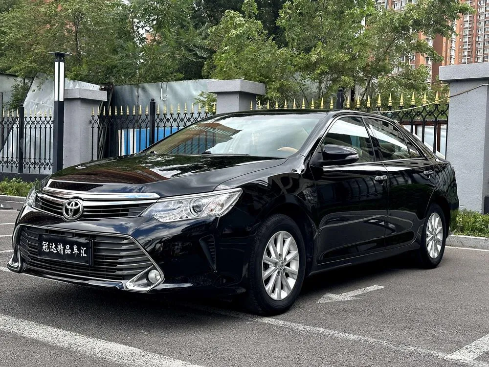 Toyota Camry, 2015