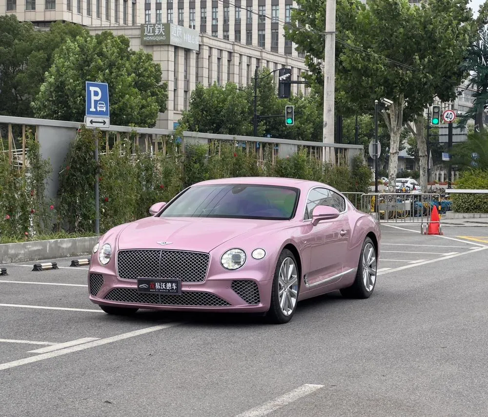 Bentley Continental, 2022