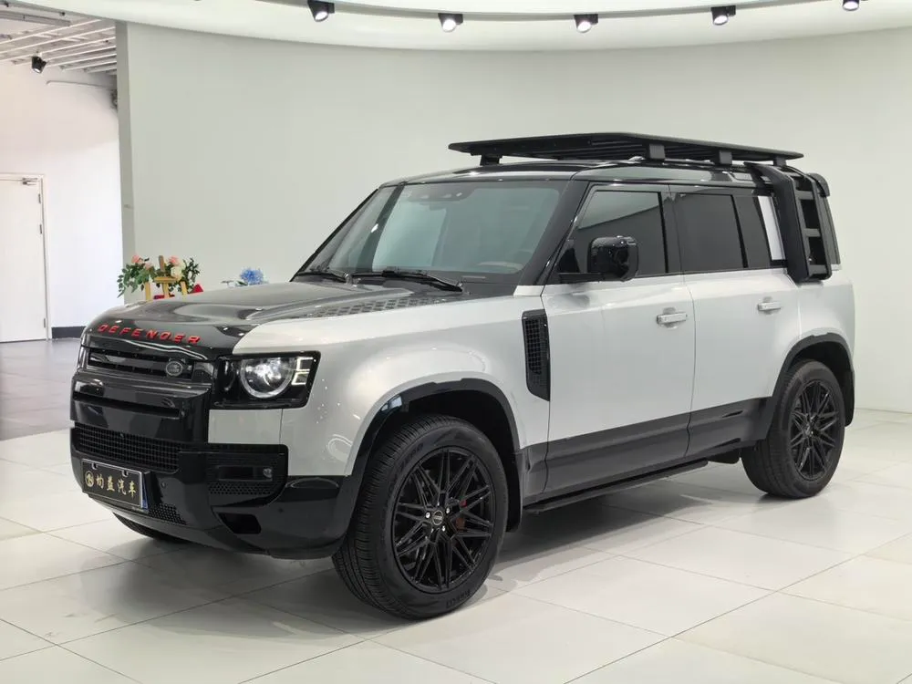 Land Rover Defender 110 X P400, 2022 — фото 1