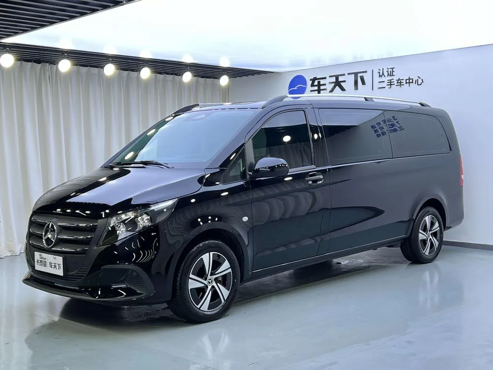 Mercedes-Benz Vito 2.0T Elite Edition 7 Seater, 2024 — фото 1