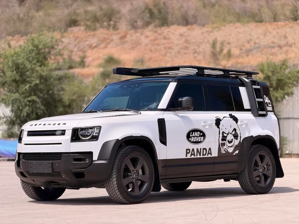 Land Rover Defender, 2022