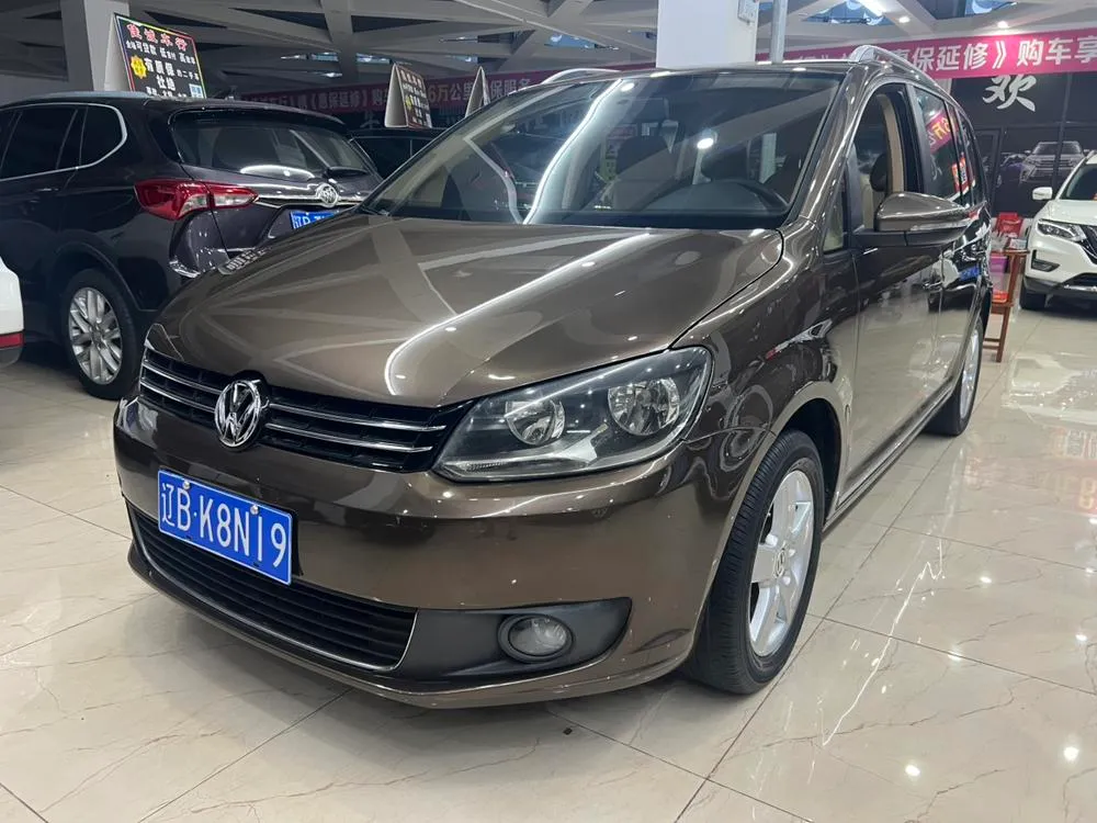 Volkswagen Touran, 2011