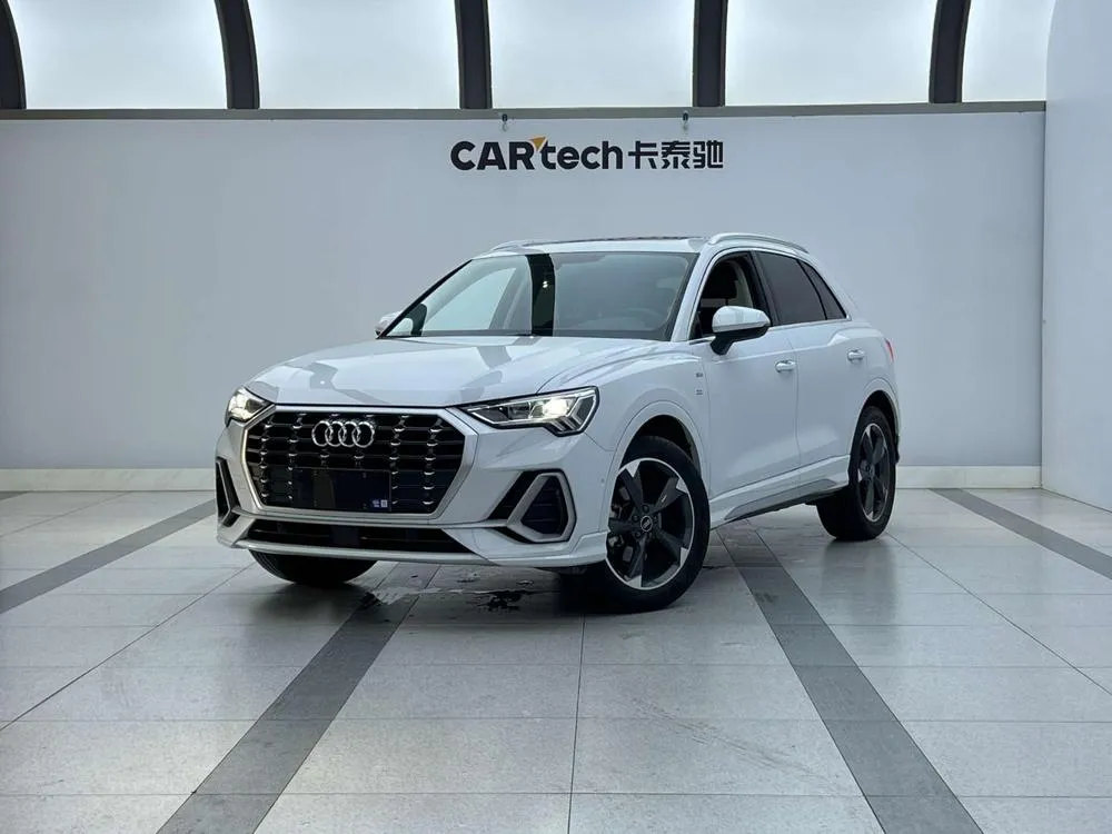Audi Q3, 2022