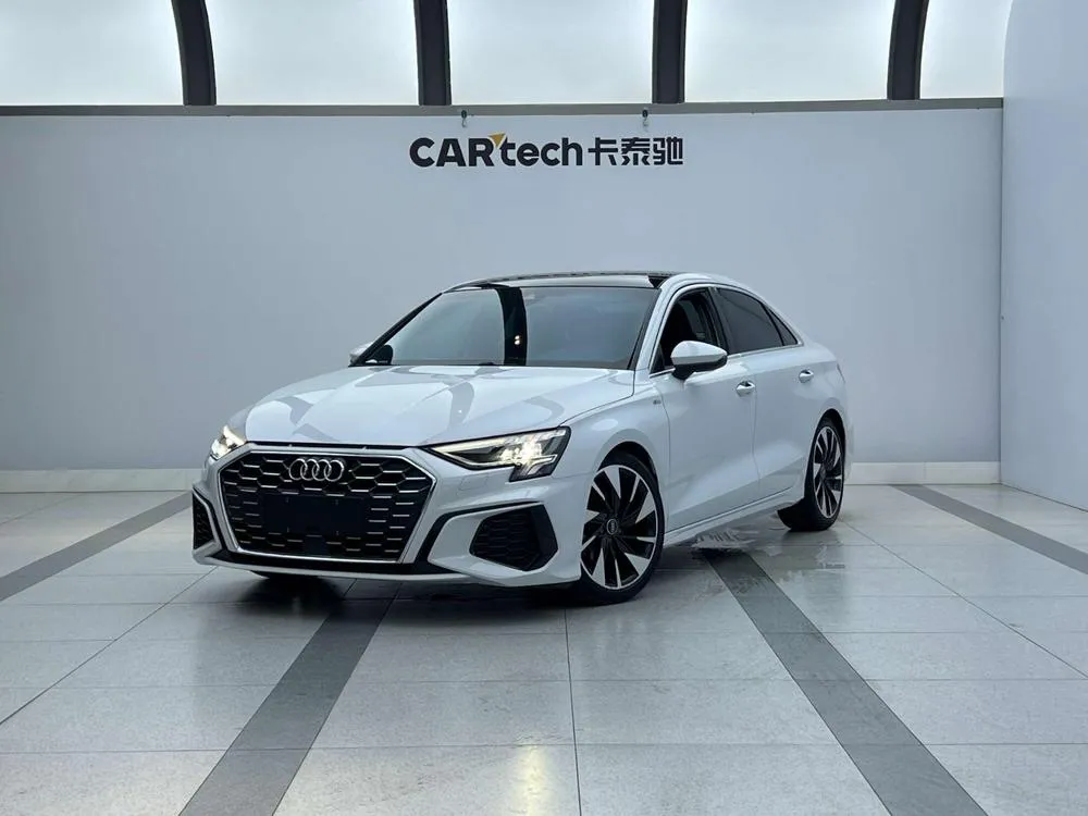 Audi A3 Facelift A3L Limousine 35 TFSI Fashion Sport Version, 2023 — фото 1