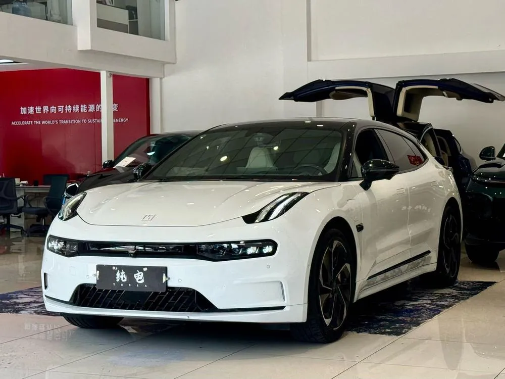Zeekr 001, 2022