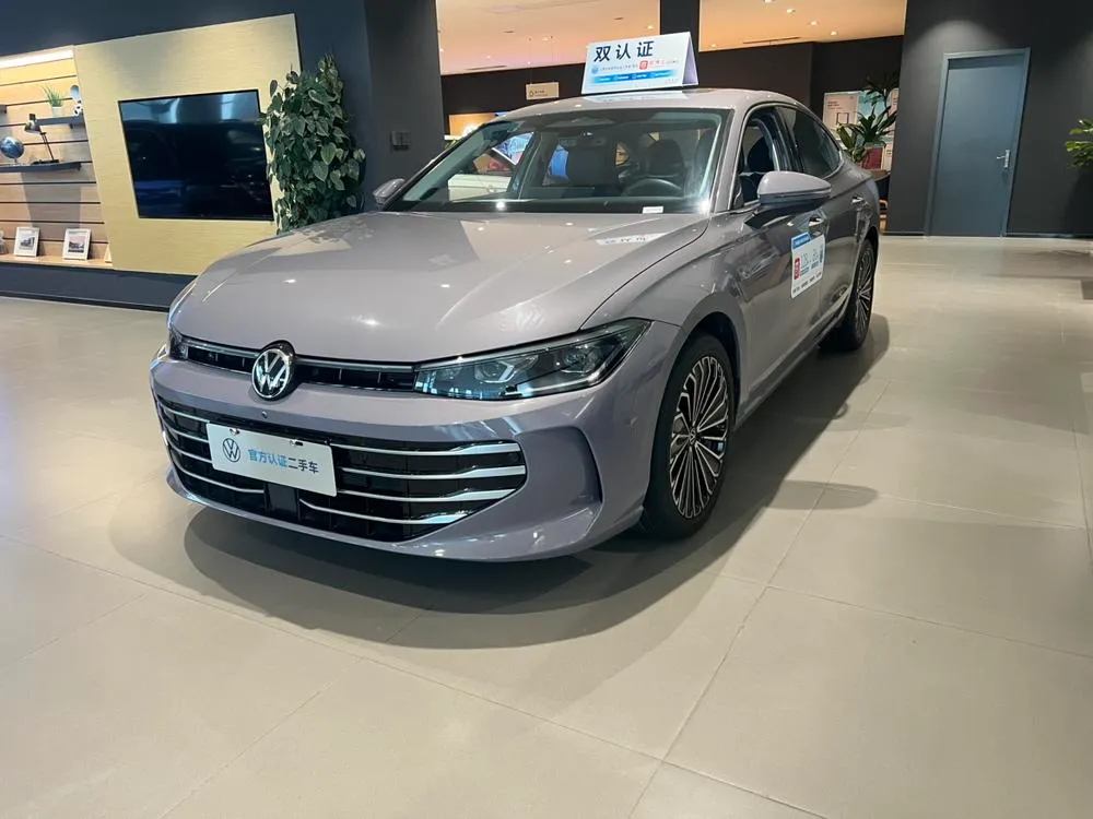 Volkswagen Passat, 2025