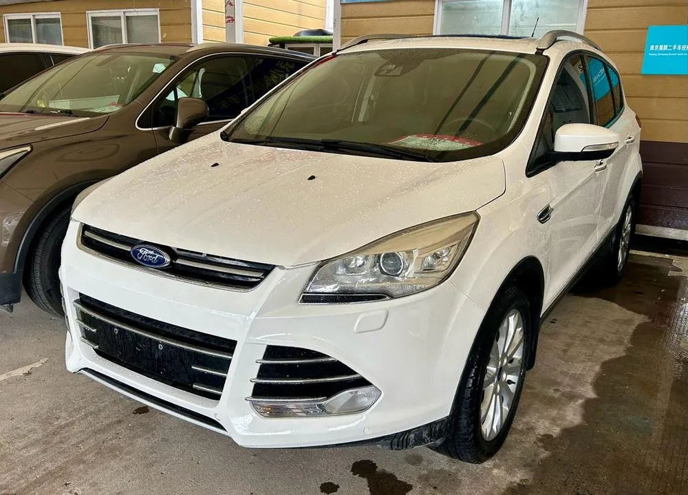 Ford Kuga, 2013
