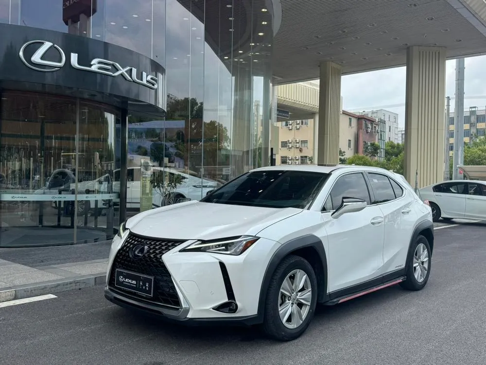 Lexus UX, 2020
